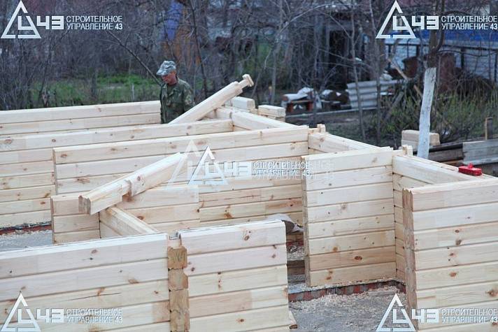 House on the shore in Ulyanovsk