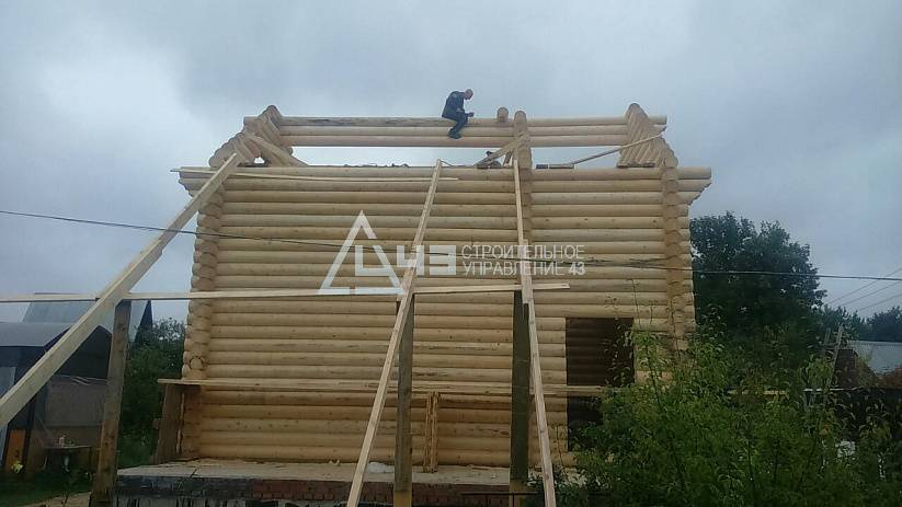 Building from rounded logs in Kazan