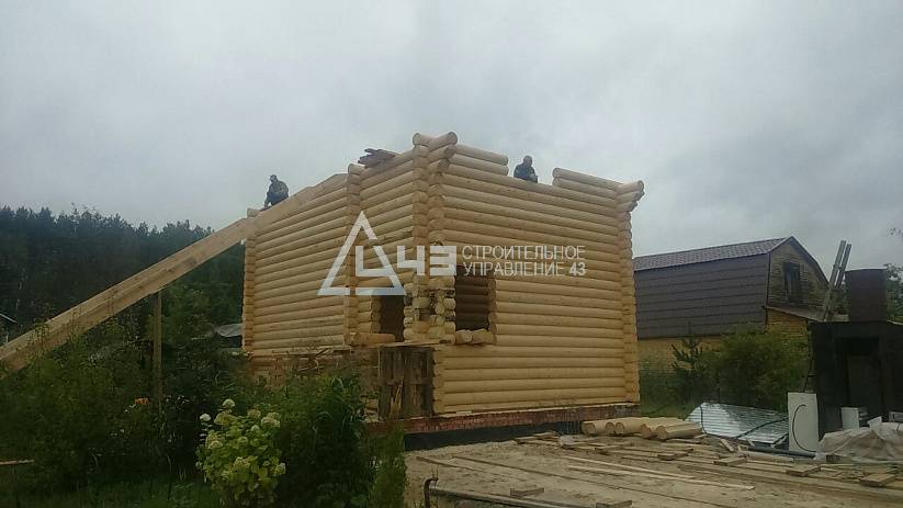 Building from rounded logs in Kazan