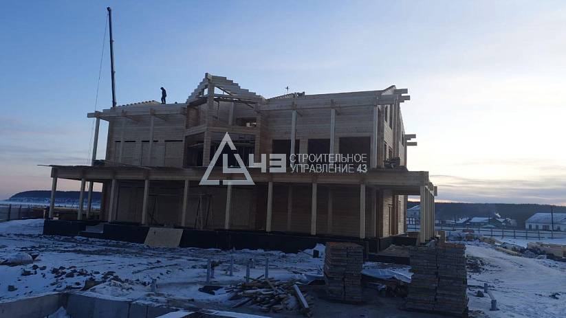 Construction of the third floor begins