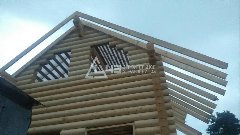 Building from rounded logs in Kazan